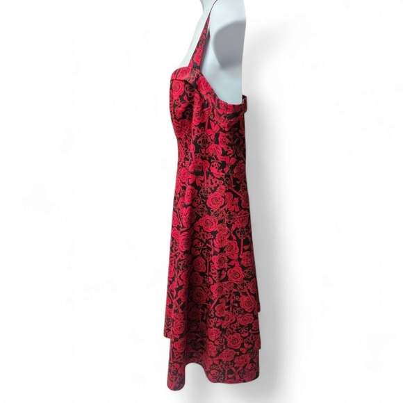 TORRID Plus Size Unique gothic Retro Chic Red Roses, Skulls, Gothic midi dress - Picture 8 of 16